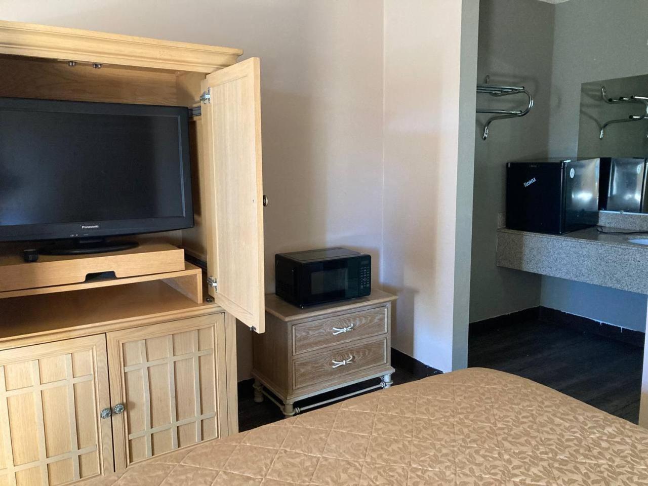 Tree Inn & Suites Albuquerque Eksteriør bilde